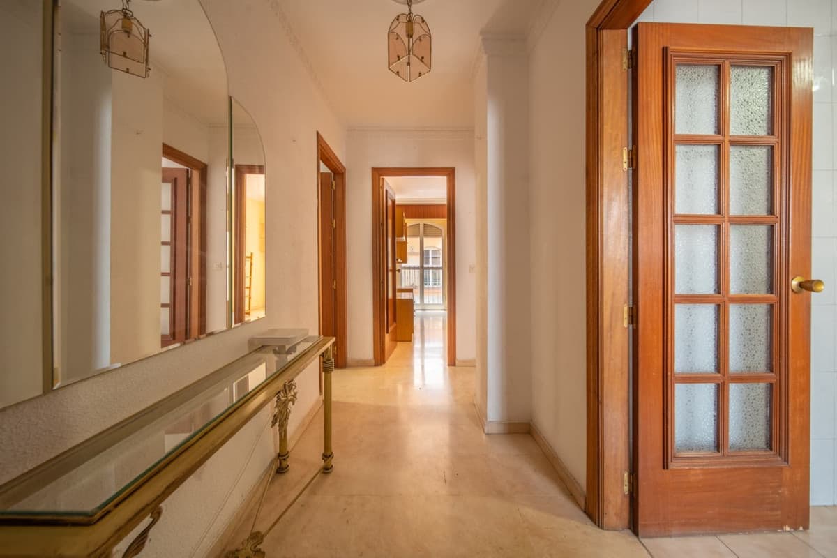 Middle Floor Apartment in Fuengirola — photo 1 of 10
