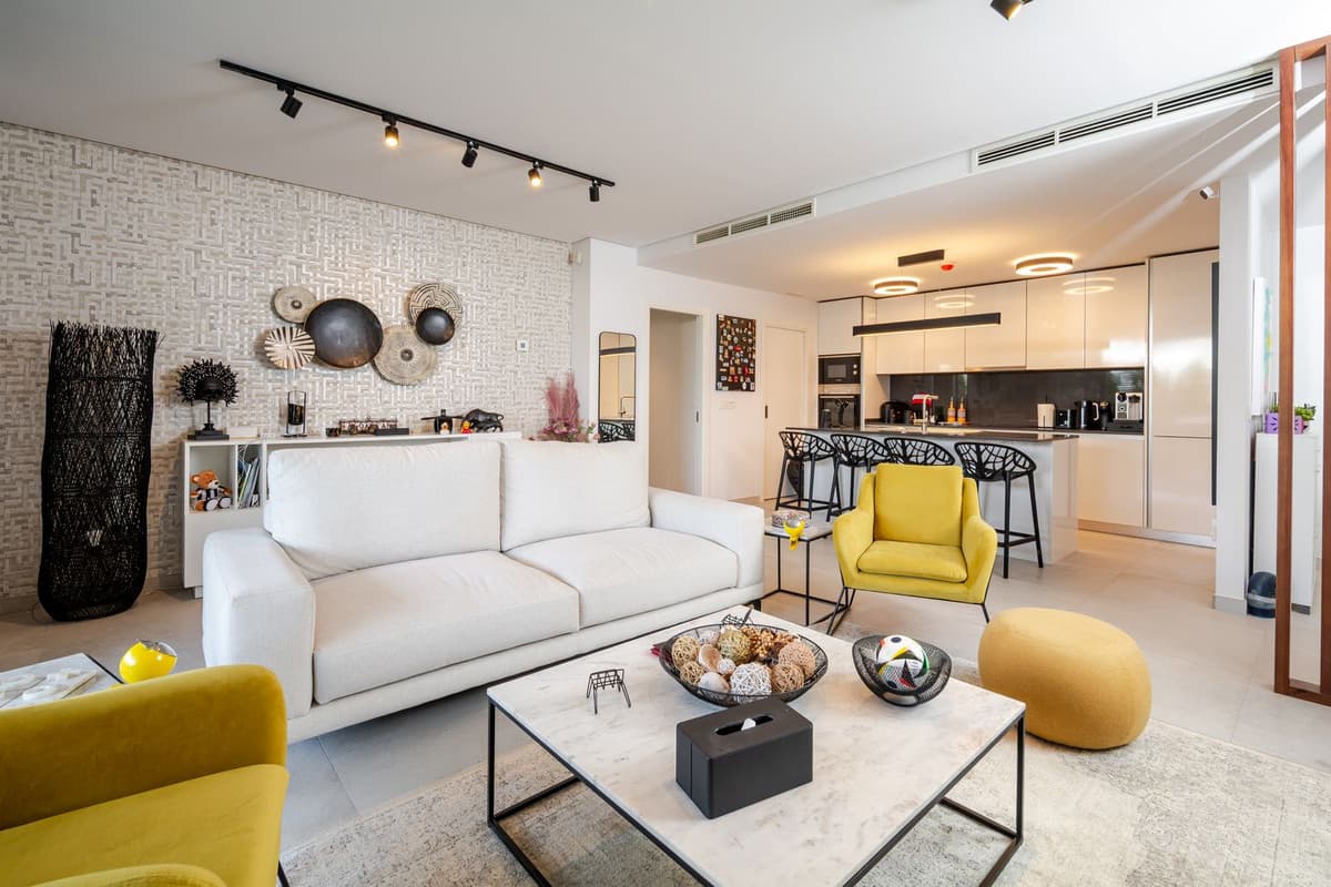 Ground Floor Apartment in Benahavís — photo 3 of 10