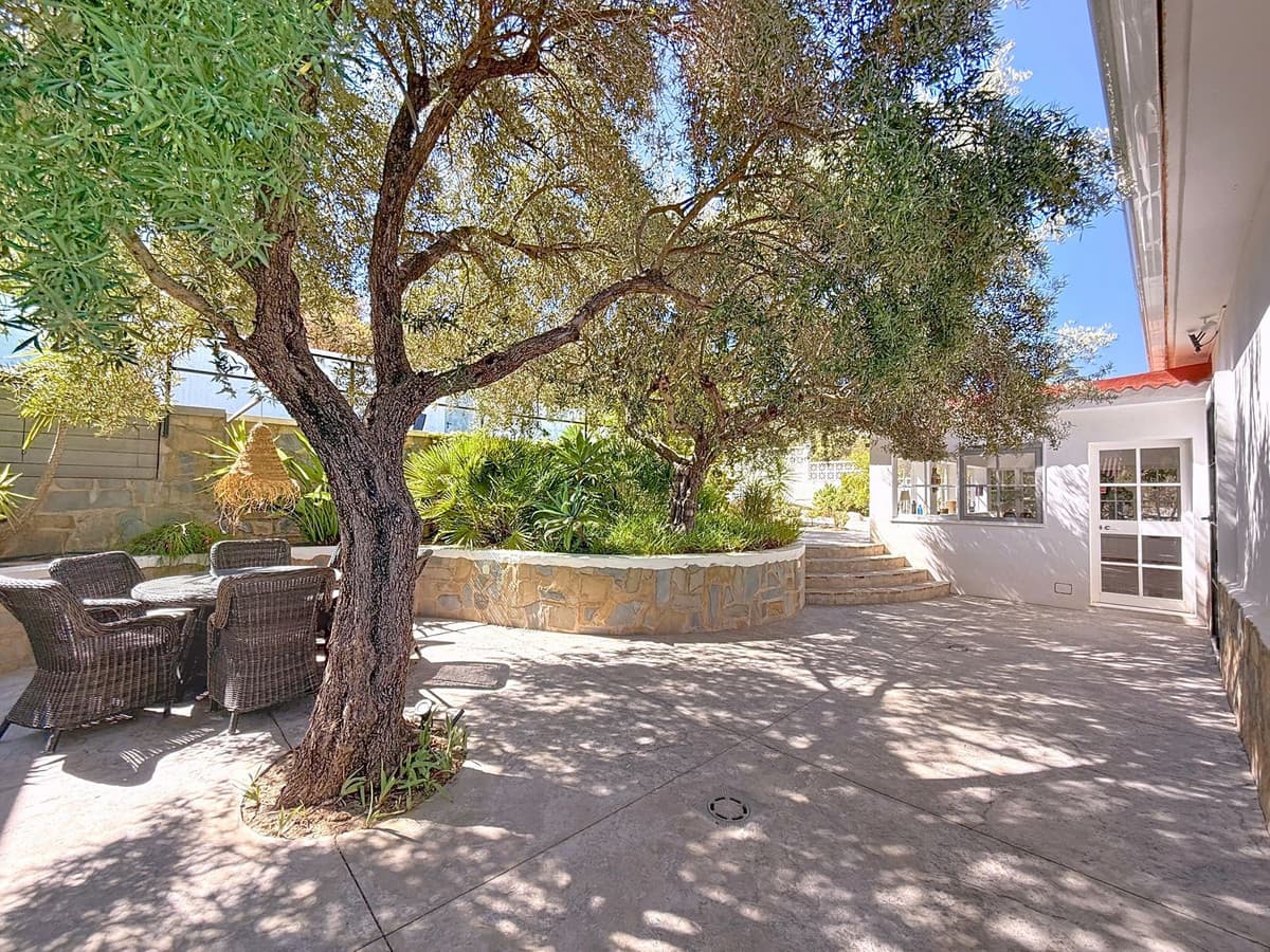 Detached Villa in Alhaurín de la Torre — photo 5 of 10