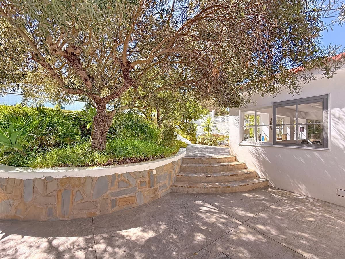 Detached Villa in Alhaurín de la Torre — photo 7 of 10