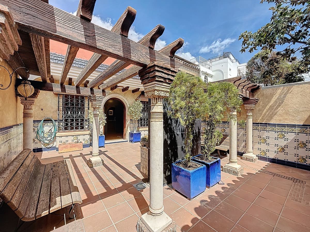 Townhouse in Málaga Este — photo 4 of 10