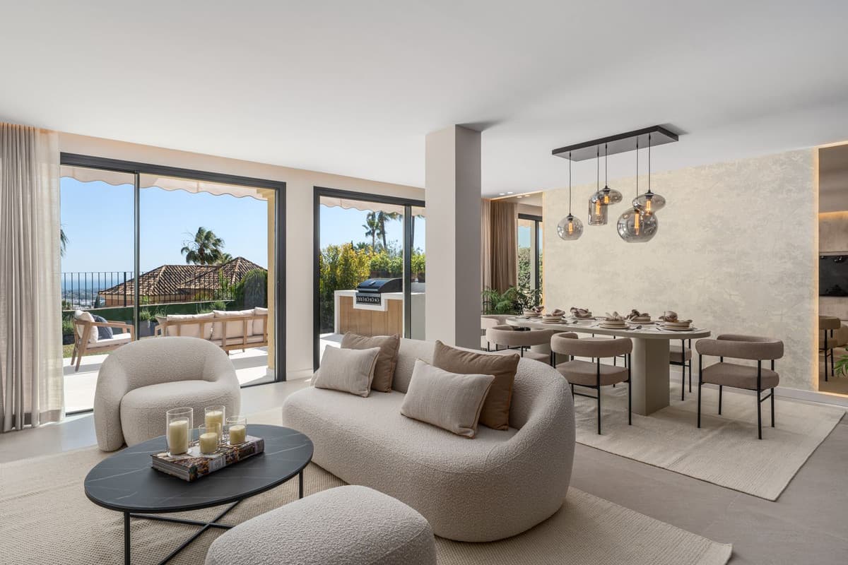 Townhouse in La Quinta — photo 1 of 10