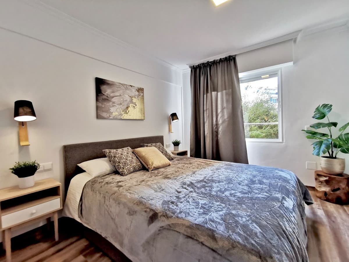 Middle Floor Apartment in Estepona — photo 9 of 10