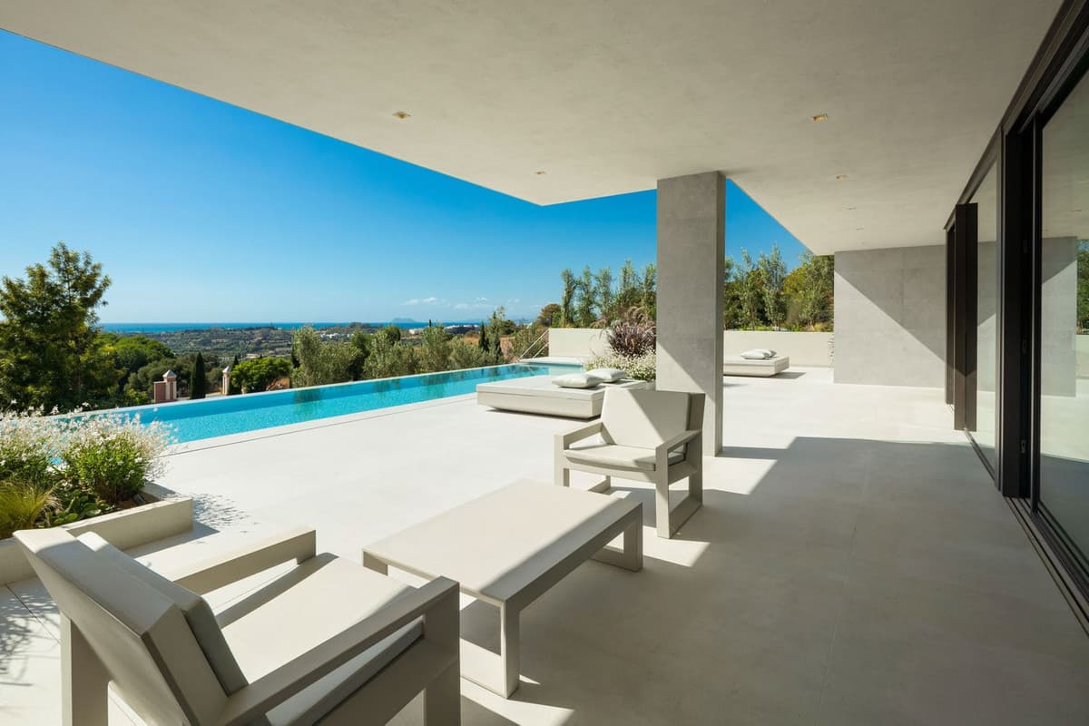 Detached Villa in Los Flamingos — photo 2 of 10