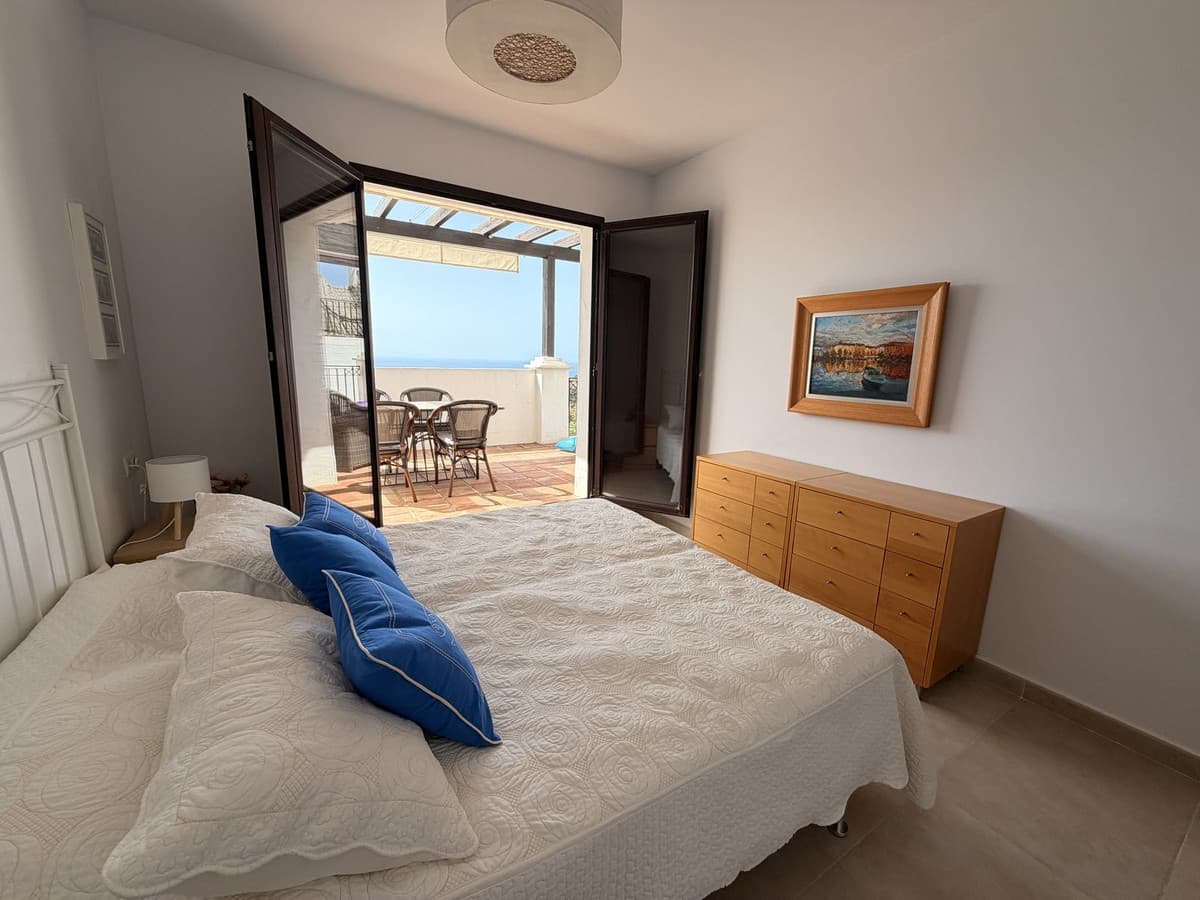 Penthouse Duplex in Los Monteros — photo 8 of 10