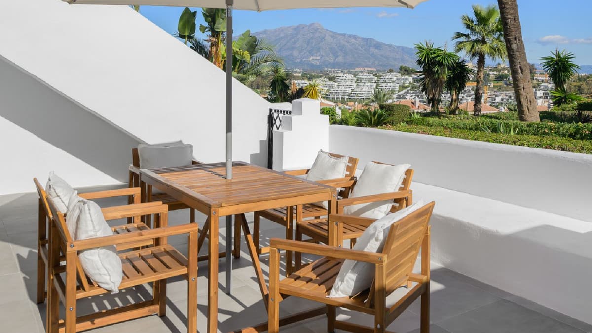 Townhouse in Estepona — photo 3 of 10