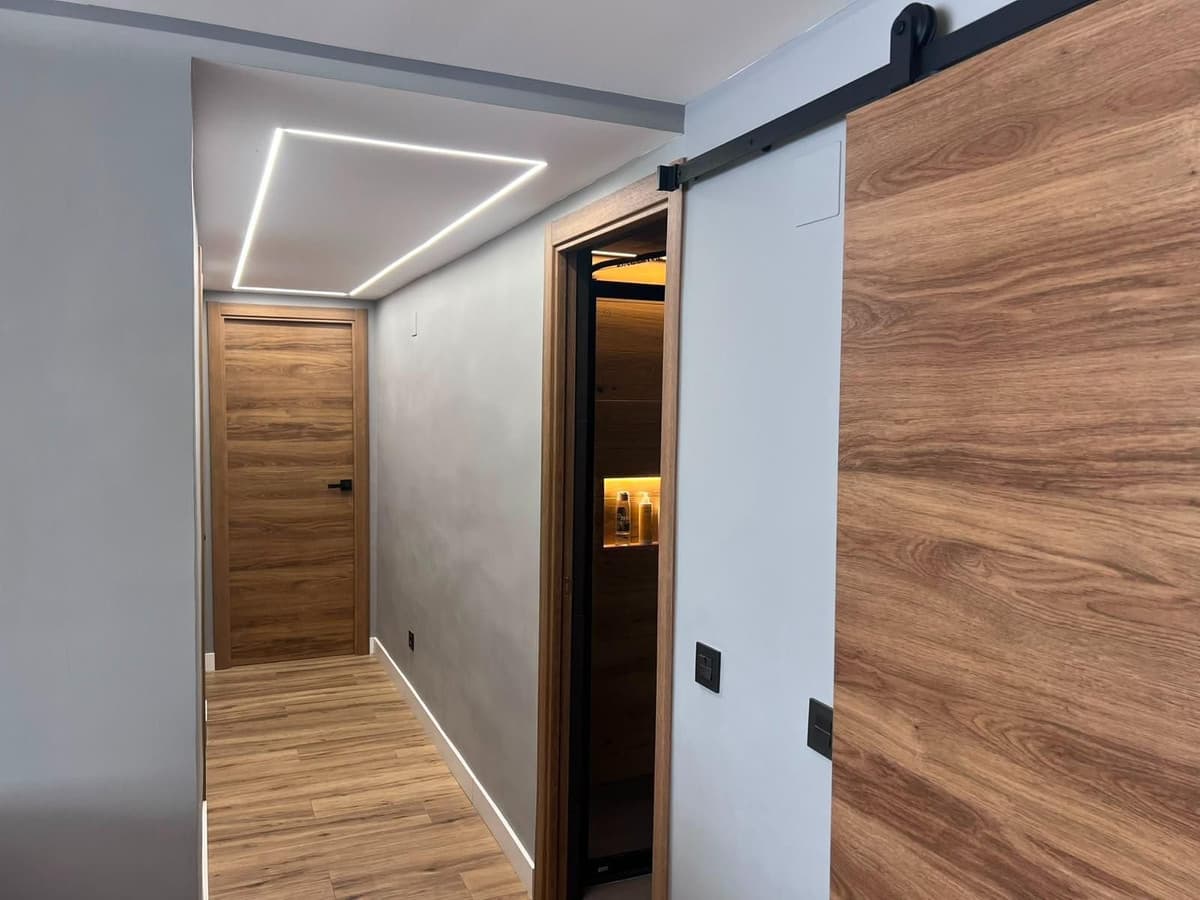 Middle Floor Apartment in Estepona — photo 9 of 10