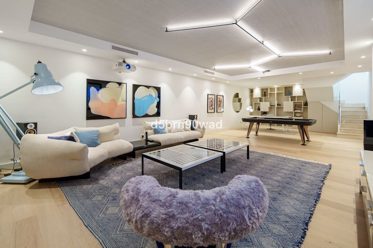 Duplex in Sierra Blanca — photo 2 of 4