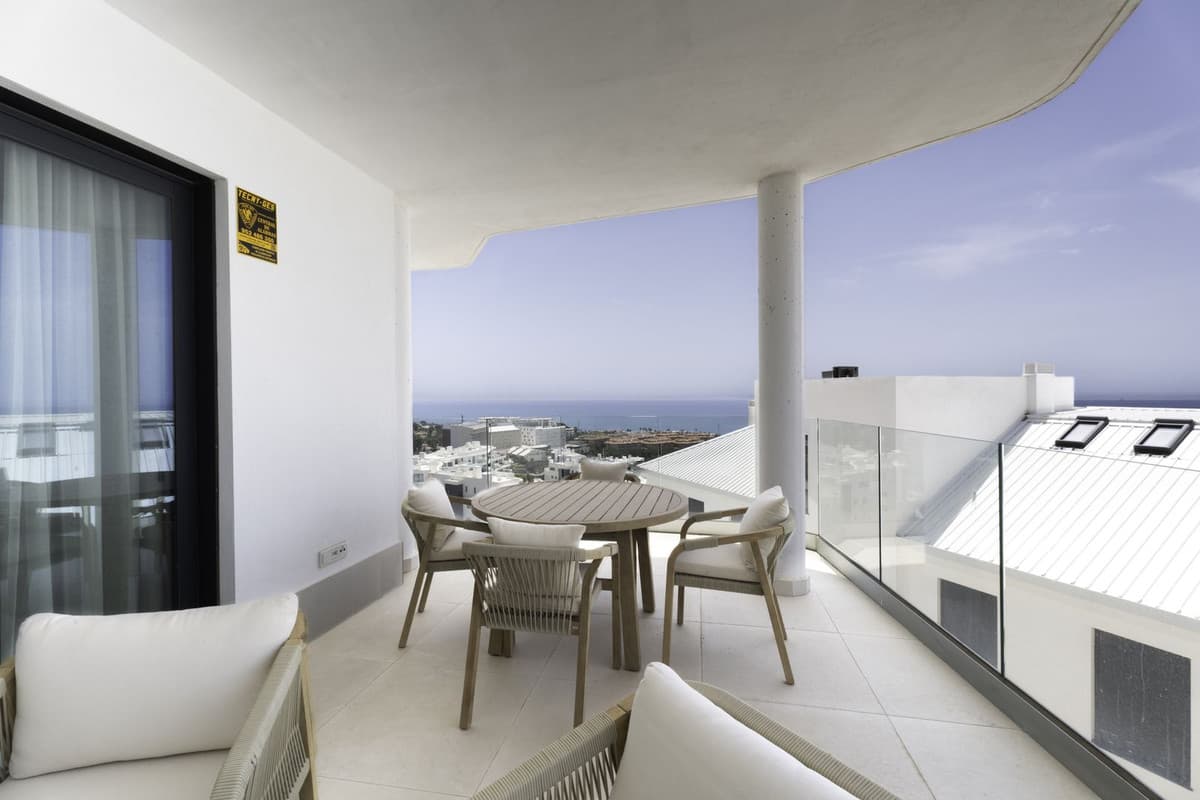 Middle Floor Apartment in El Higueral — photo 1 of 10