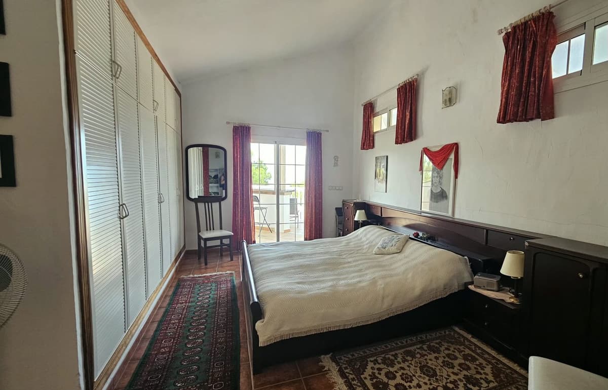 Detached Villa in Valtocado — photo 8 of 10