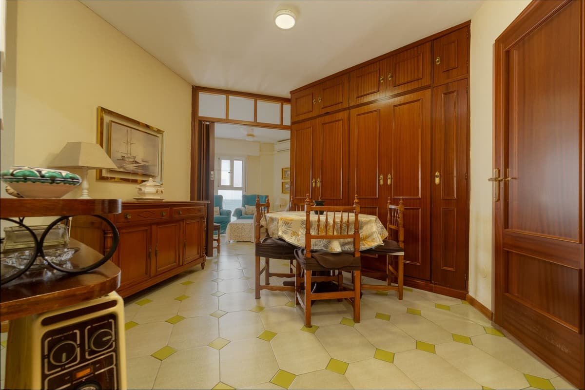 Middle Floor Apartment in Fuengirola — photo 8 of 10