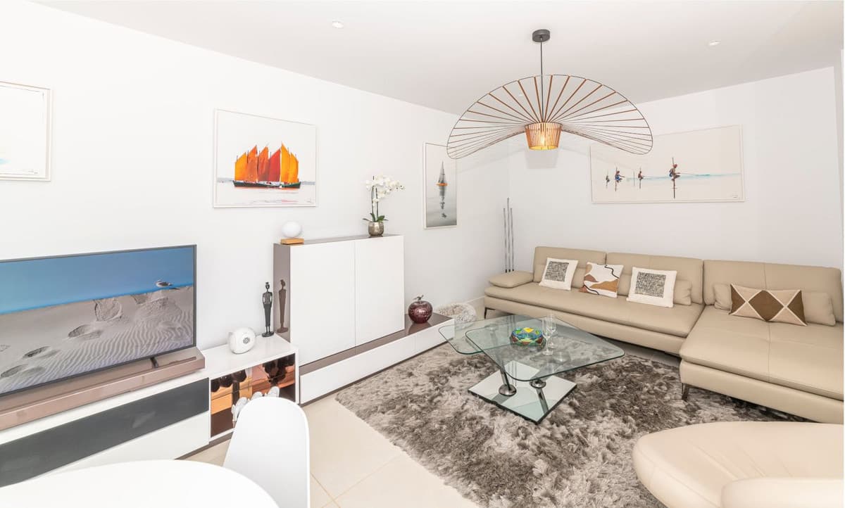 Middle Floor Apartment in Fuengirola — photo 9 of 10
