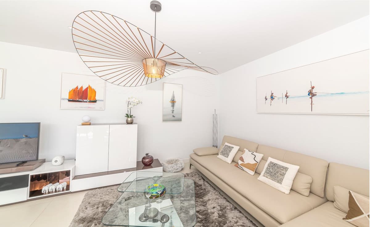 Middle Floor Apartment in Fuengirola — photo 10 of 10