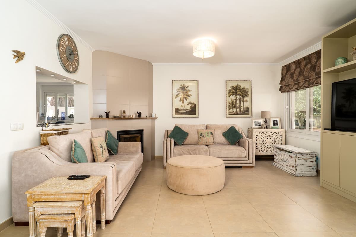 Detached Villa in El Padron — photo 2 of 10