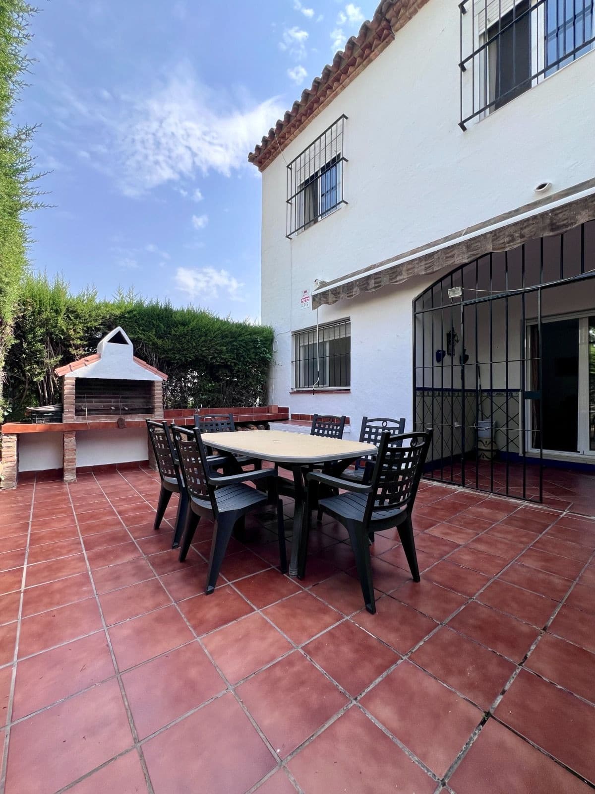 Townhouse in Estepona — photo 3 of 10