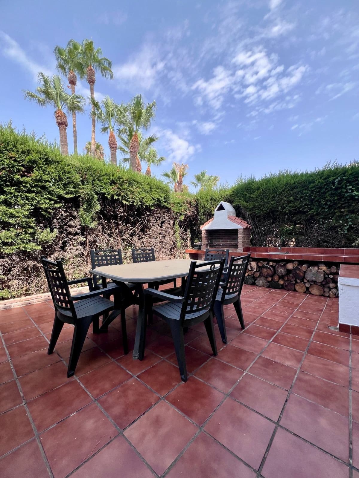 Townhouse in Estepona — photo 5 of 10