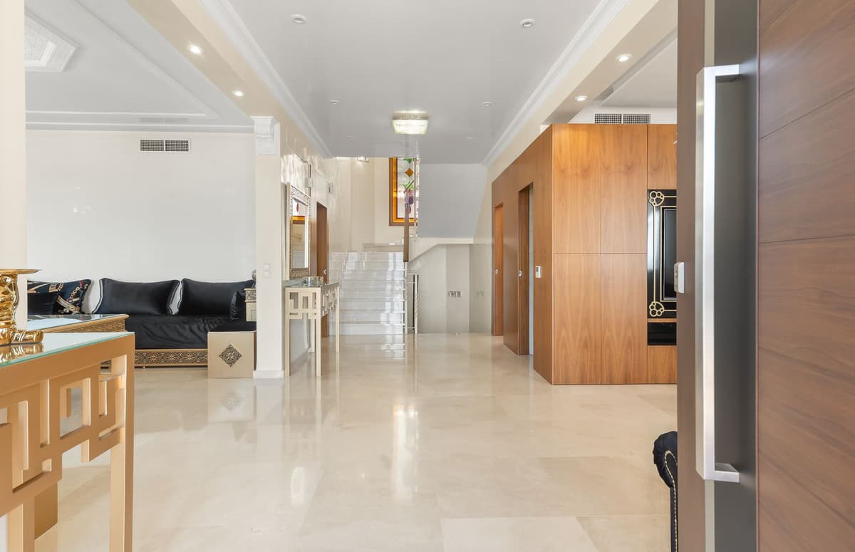 Detached Villa in Benalmadena Costa — photo 3 of 10
