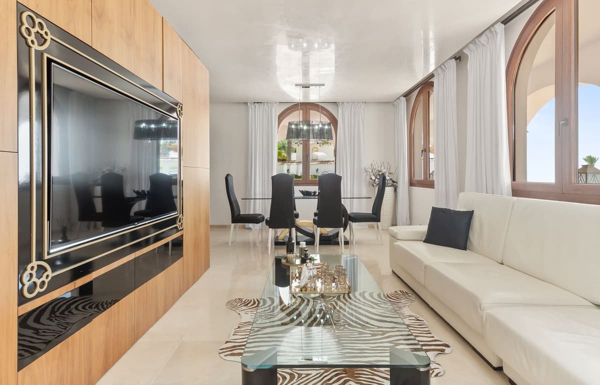 Detached Villa in Benalmadena Costa — photo 4 of 10