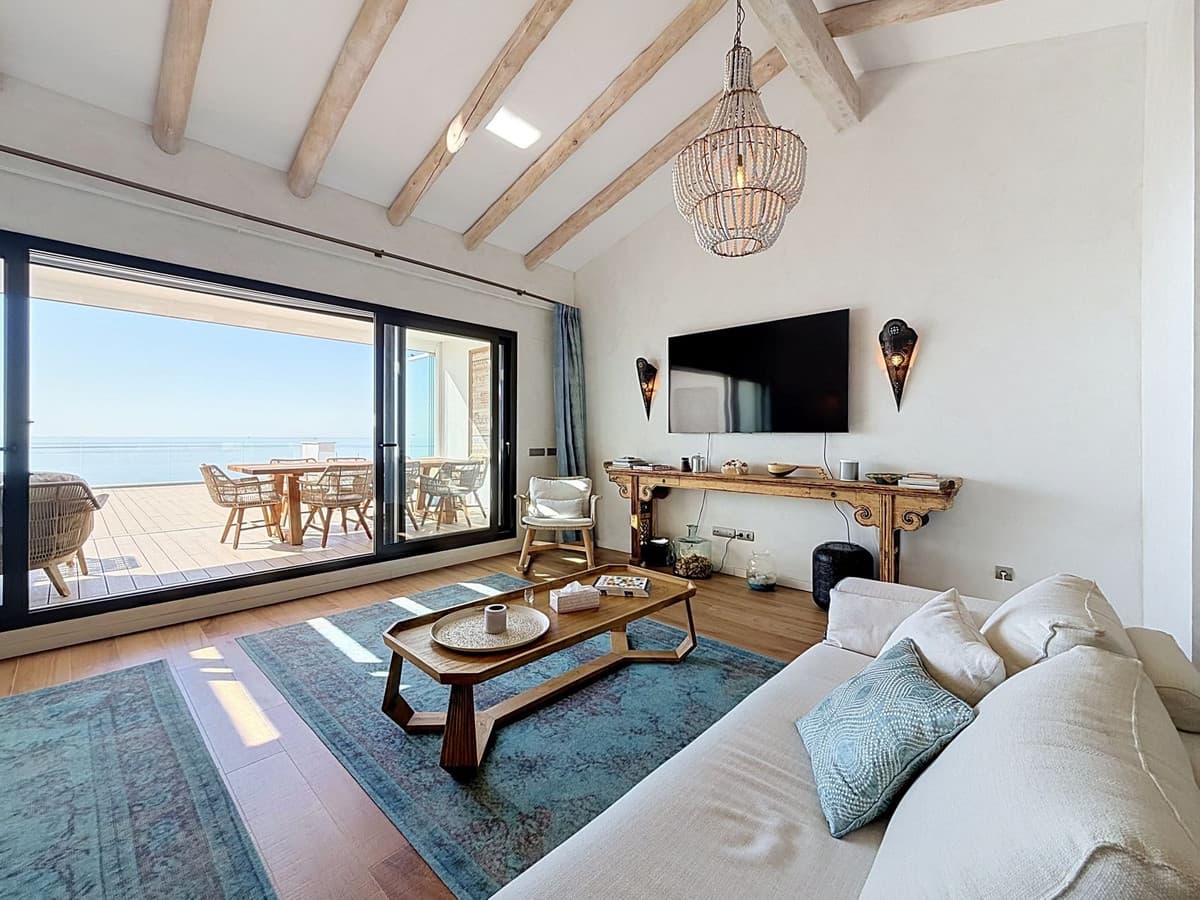 Penthouse Duplex in La Alcaidesa — photo 3 of 10