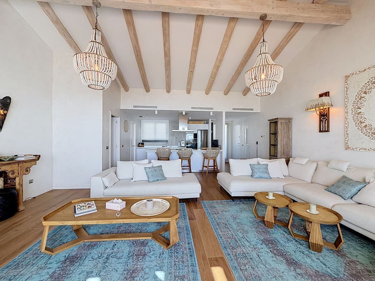 Penthouse Duplex in La Alcaidesa — photo 6 of 10