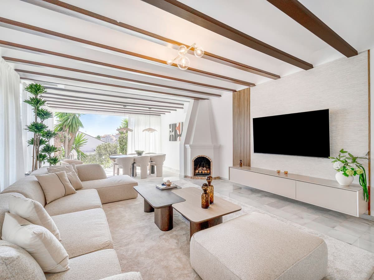 Semi-Detached House in Marbella — photo 1 of 10