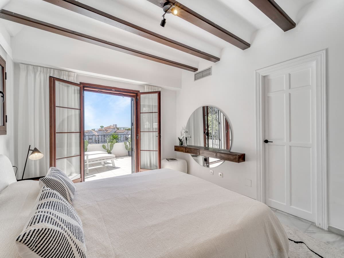 Semi-Detached House in Marbella — photo 10 of 10
