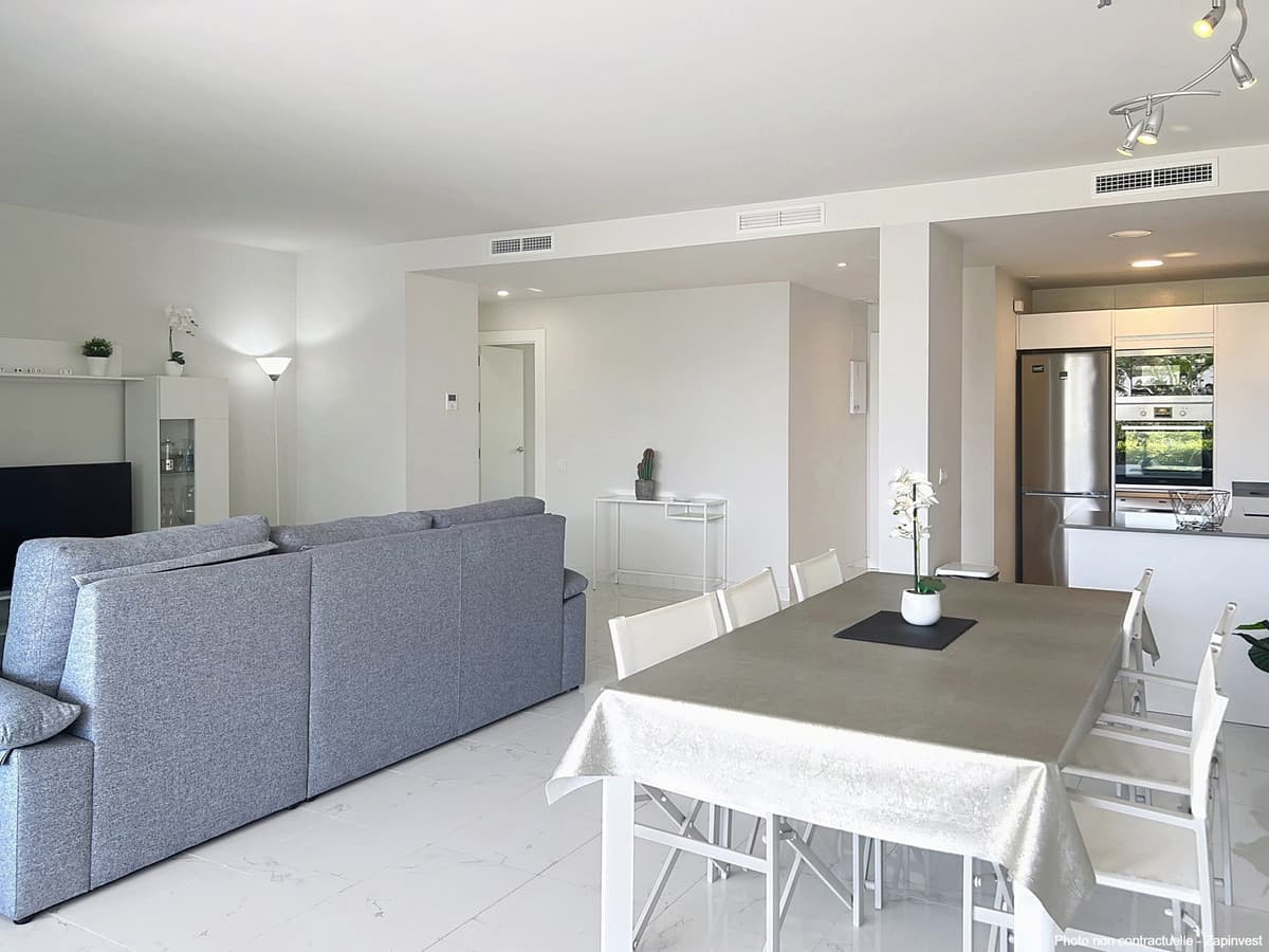 Ground Floor Apartment in Casares — photo 8 of 10