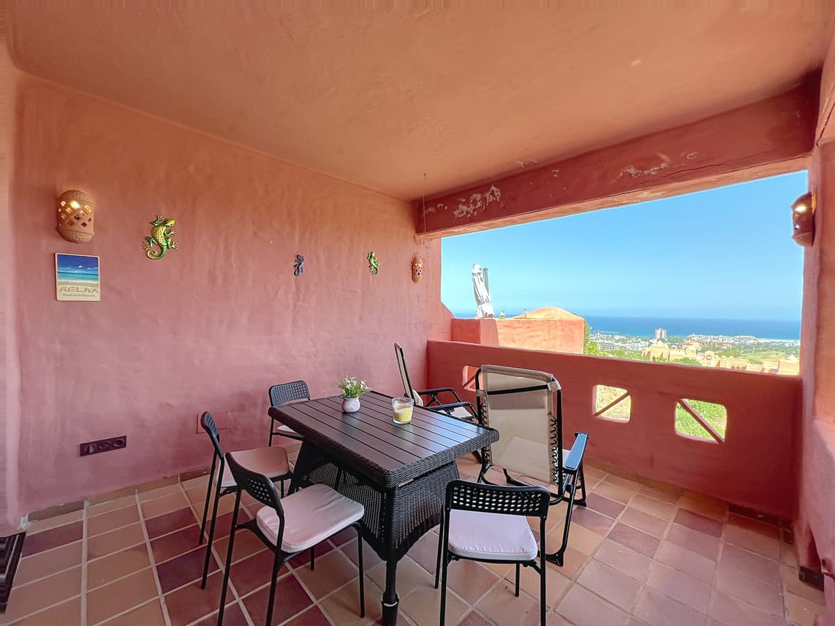 Middle Floor Apartment in Manilva — photo 4 of 10