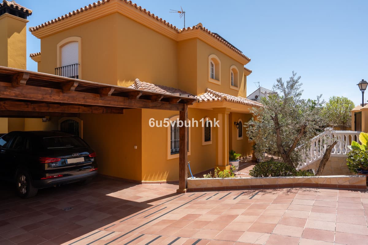 Detached Villa in Mijas Costa — photo 5 of 10