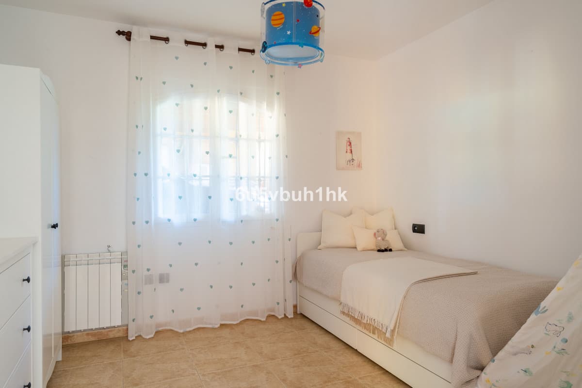 Detached Villa in Mijas Costa — photo 9 of 10