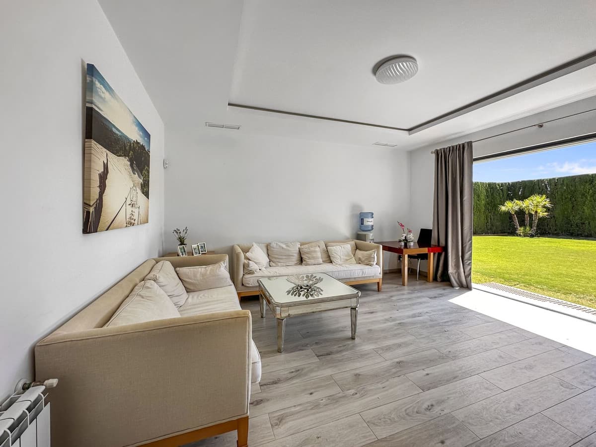 Detached Villa in San Martín de Tesorillo — photo 5 of 10