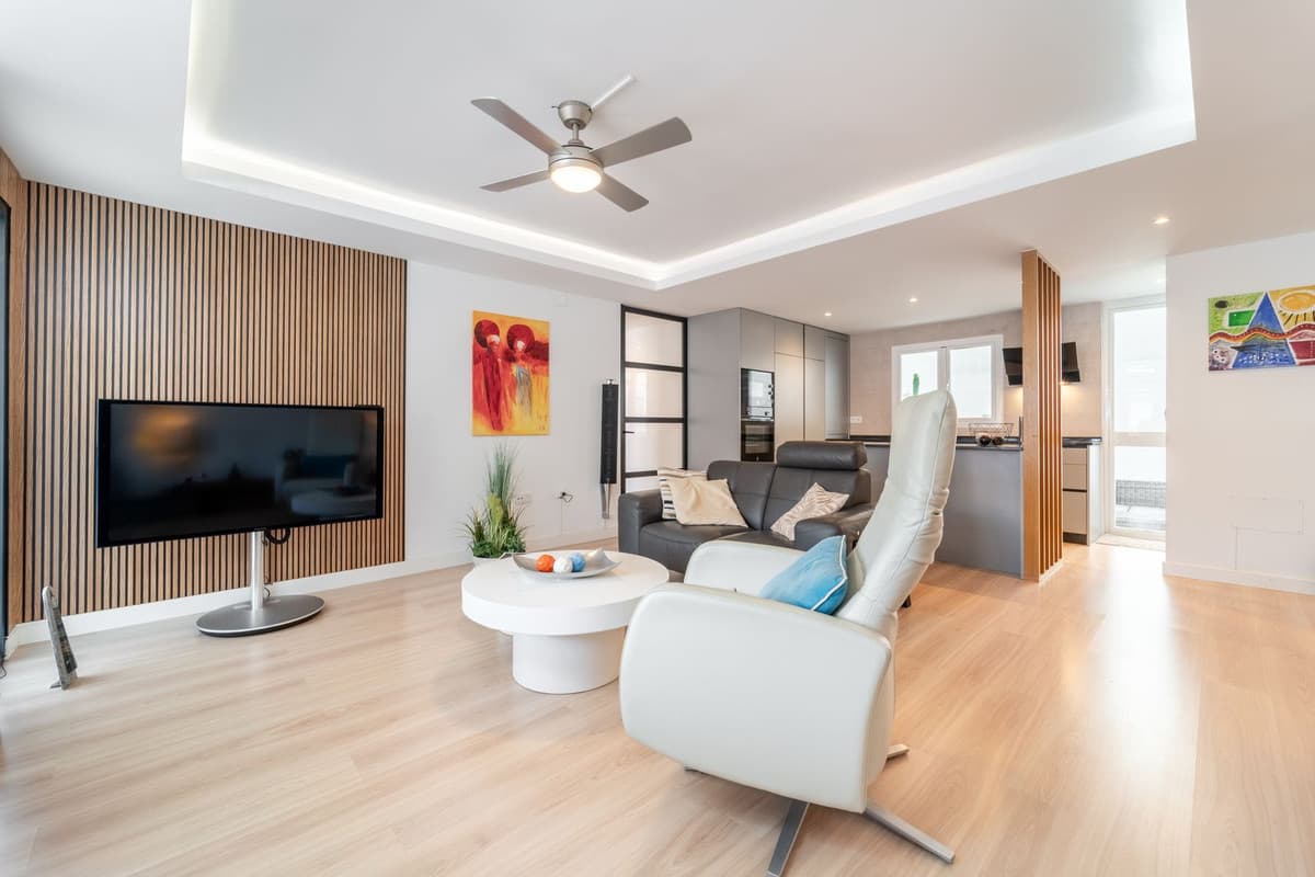 Middle Floor Apartment in Málaga Centro — photo 4 of 10