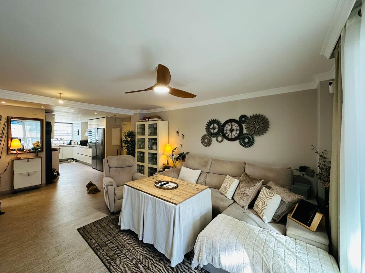 Middle Floor Apartment in Fuengirola — photo 2 of 10