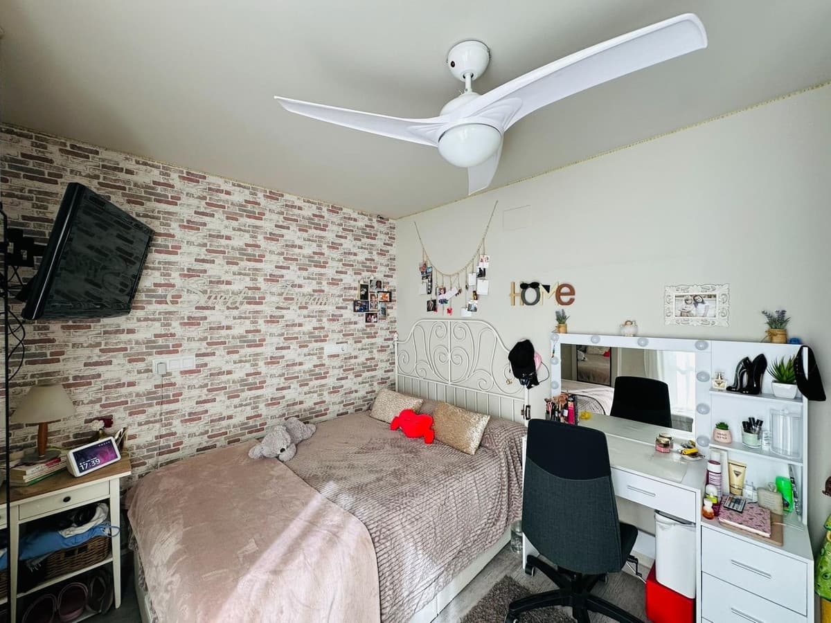 Middle Floor Apartment in Fuengirola — photo 9 of 10