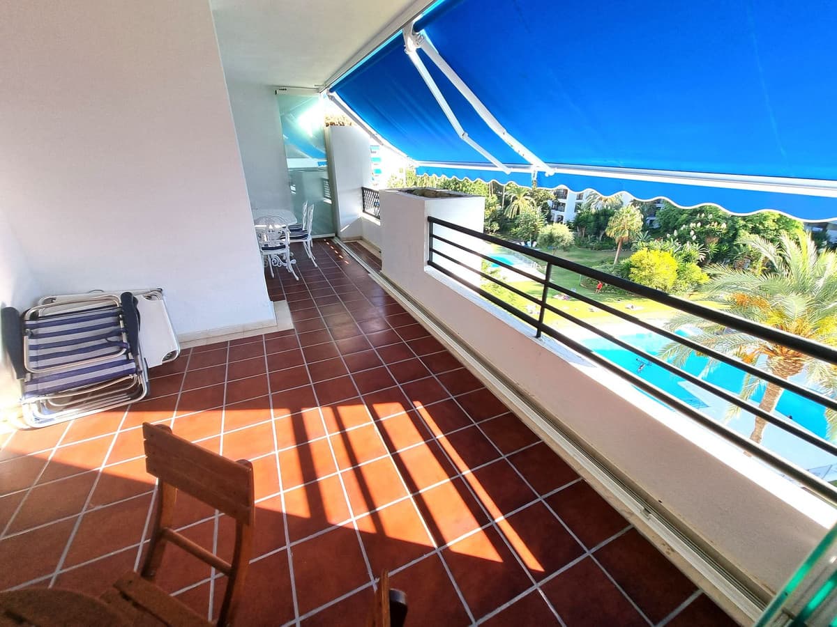Middle Floor Apartment in Puerto Banús — photo 6 of 10