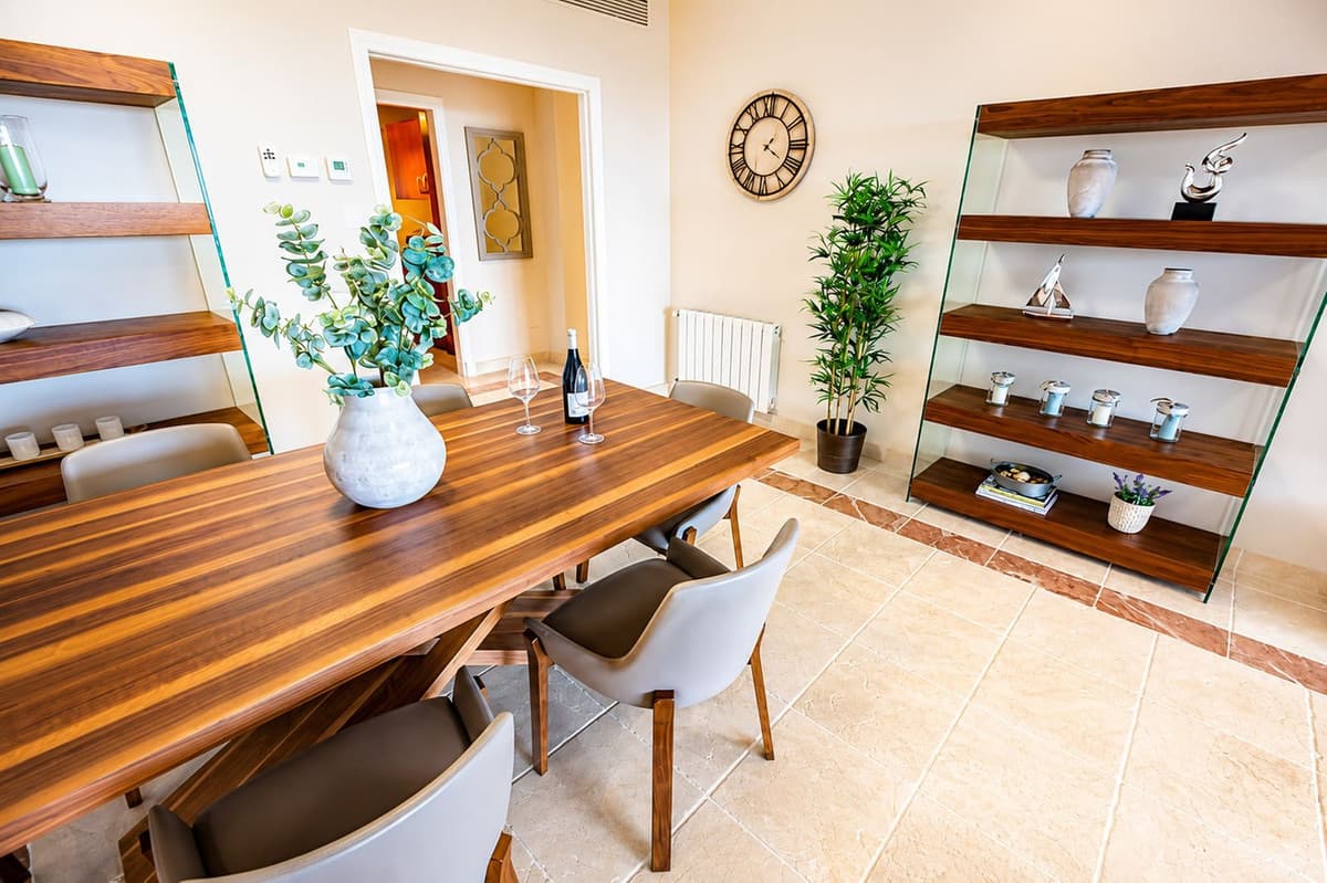 Middle Floor Apartment in Los Flamingos — photo 4 of 10