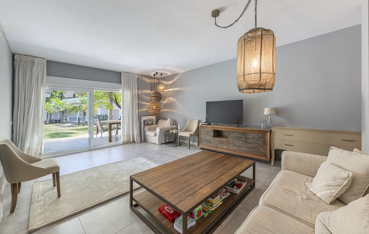 Ground Floor Apartment in Nueva Andalucía — photo 4 of 10