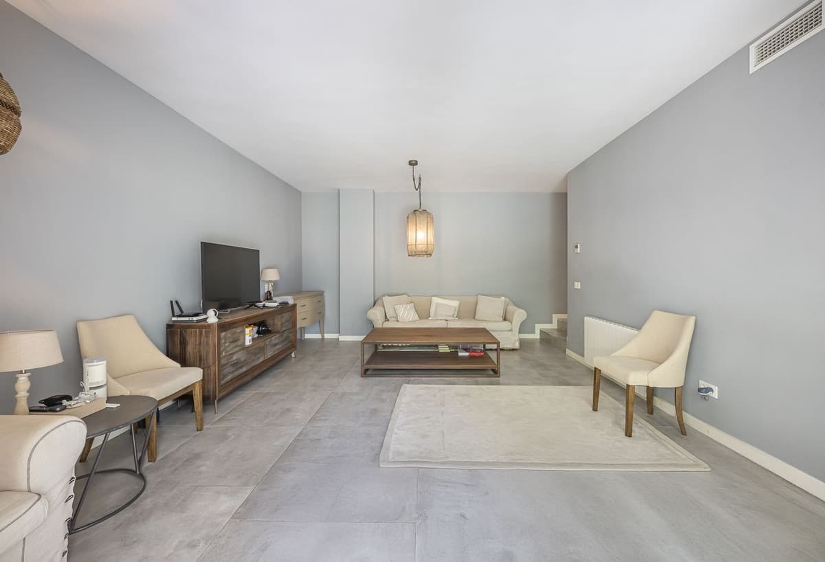 Ground Floor Apartment in Nueva Andalucía — photo 6 of 10