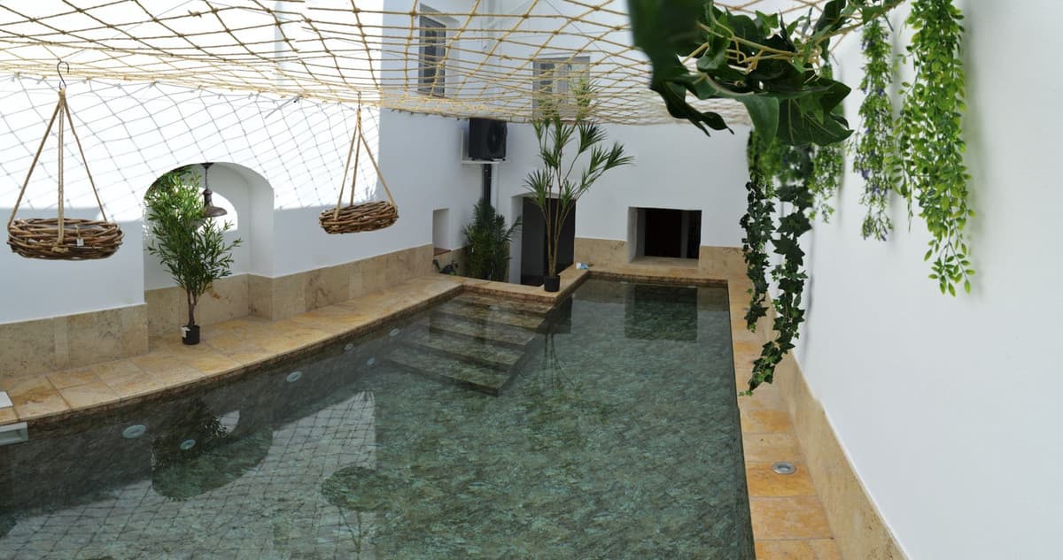 Townhouse in Estepona — photo 1 of 10