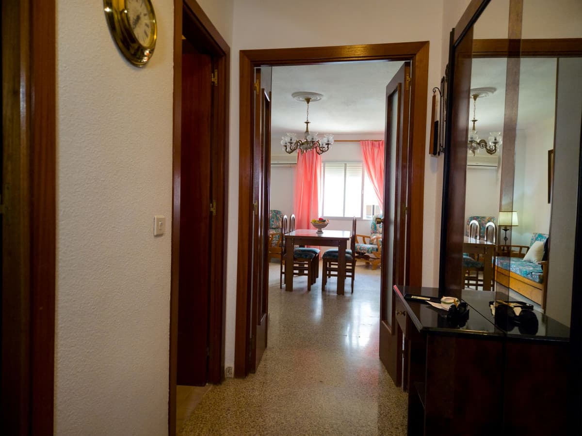 Middle Floor Apartment in Fuengirola — photo 2 of 10