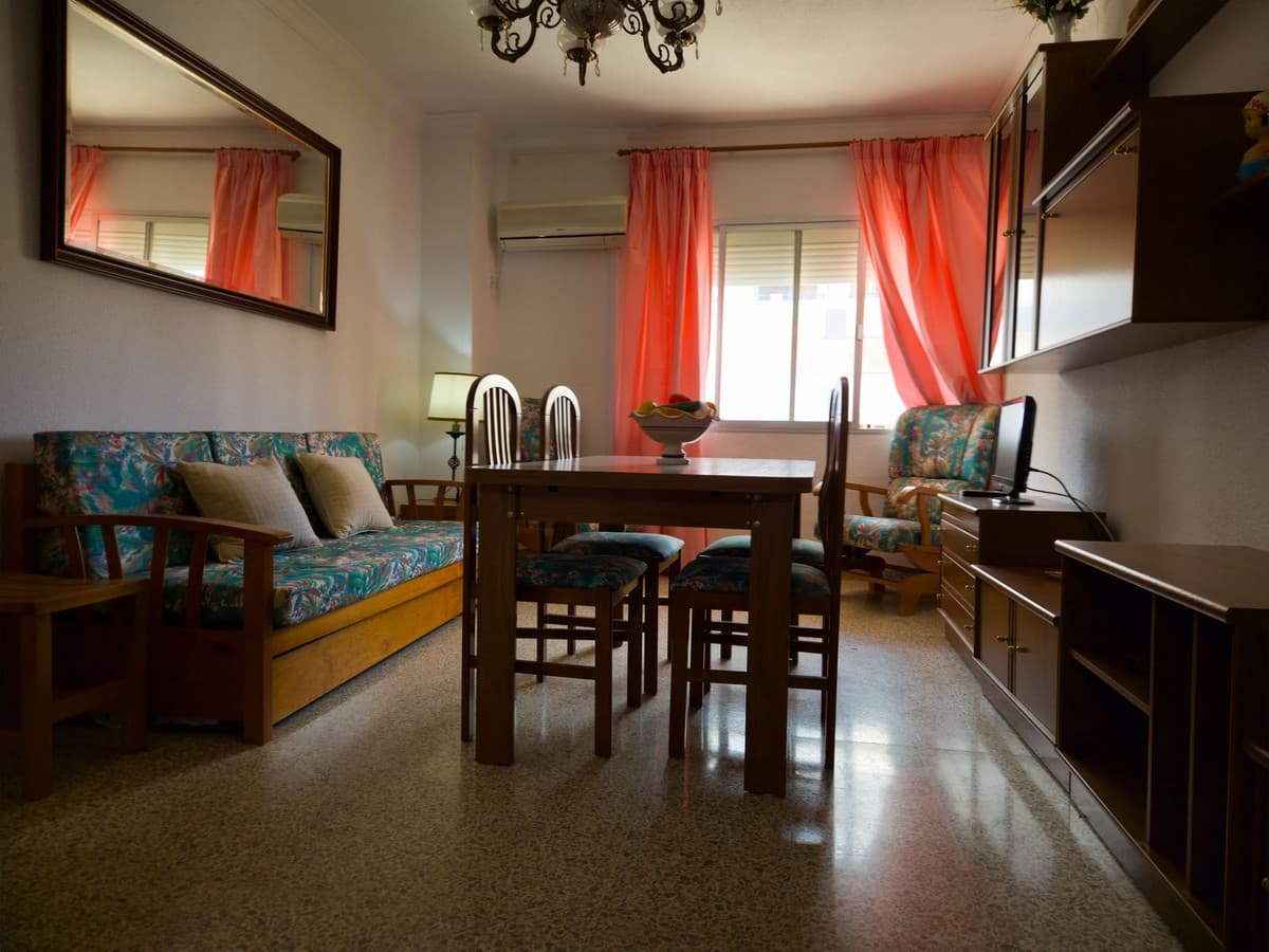 Middle Floor Apartment in Fuengirola — photo 6 of 10