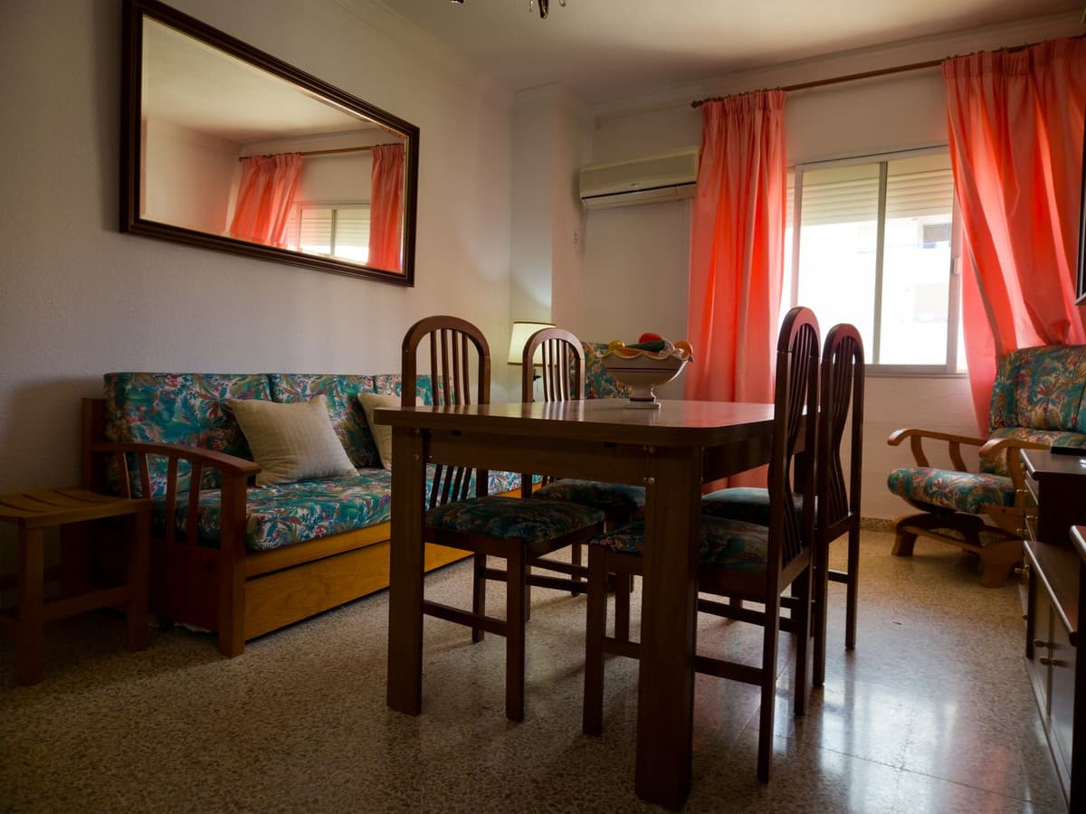 Middle Floor Apartment in Fuengirola — photo 7 of 10