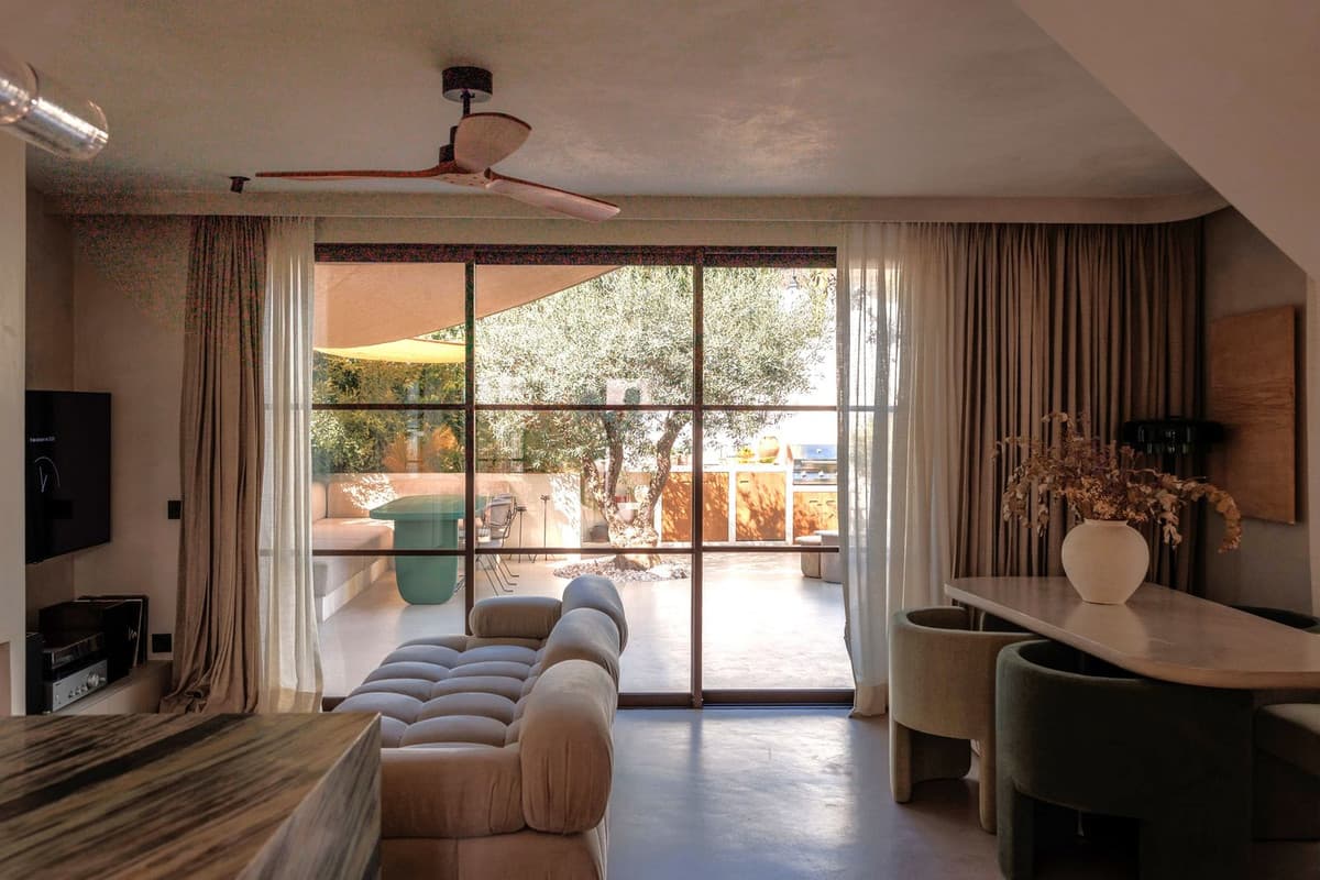Semi-Detached House in Nueva Andalucía — photo 2 of 10