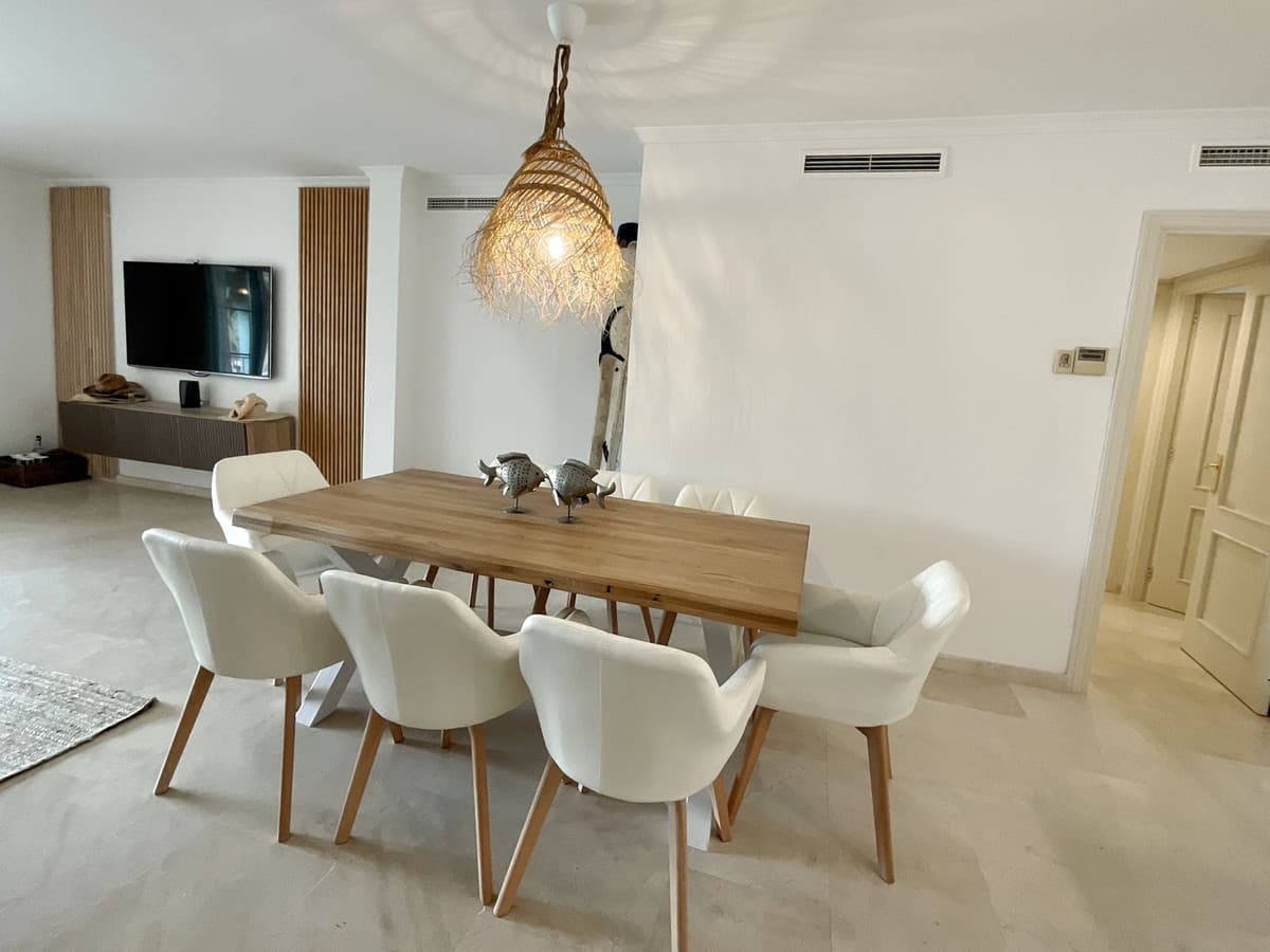 Middle Floor Apartment in Sotogrande — photo 4 of 10