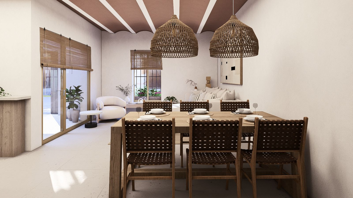 Townhouse in Estepona — photo 9 of 10