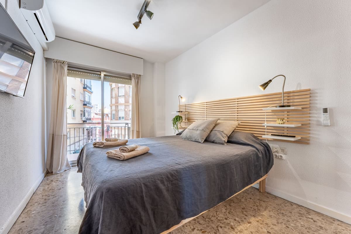 Middle Floor Apartment in Málaga Centro — photo 4 of 10