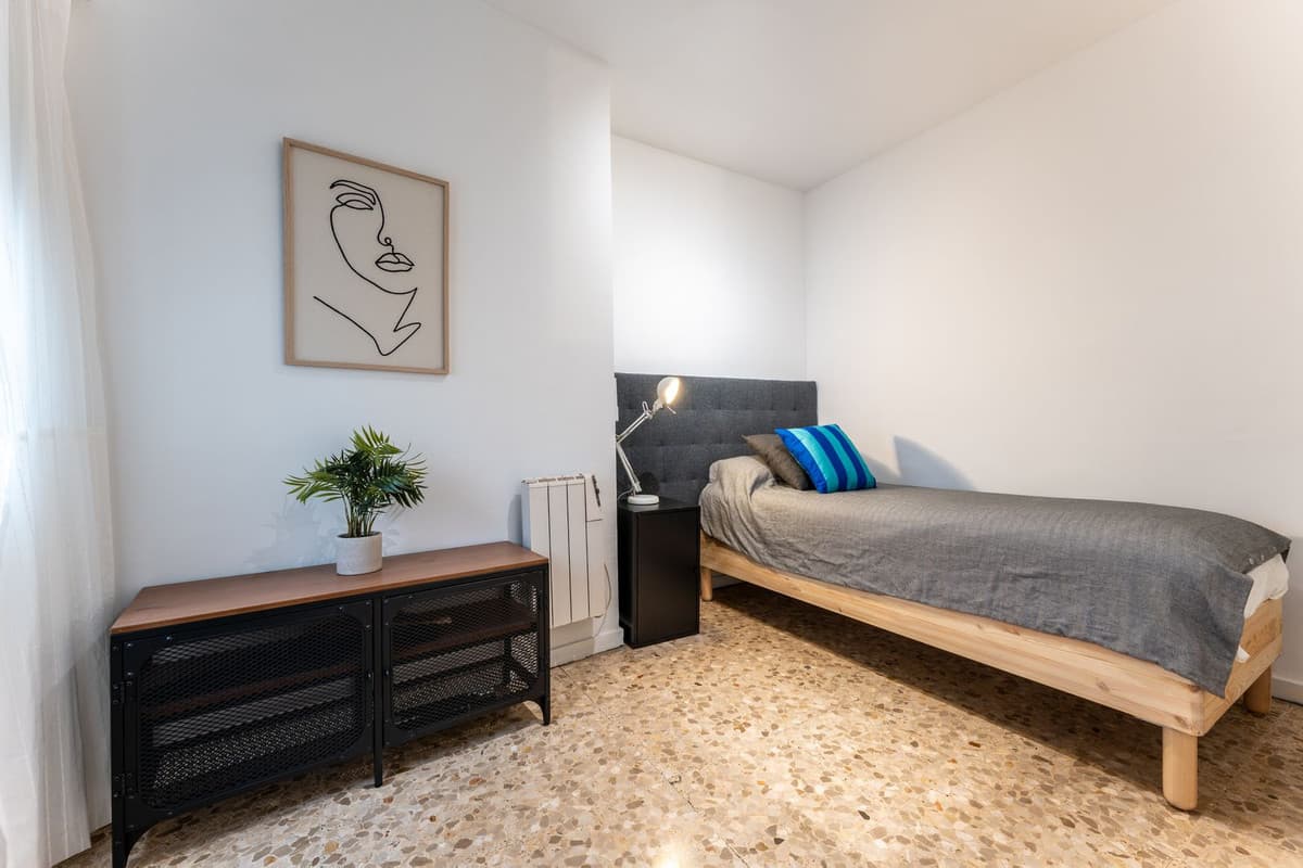 Middle Floor Apartment in Málaga Centro — photo 10 of 10