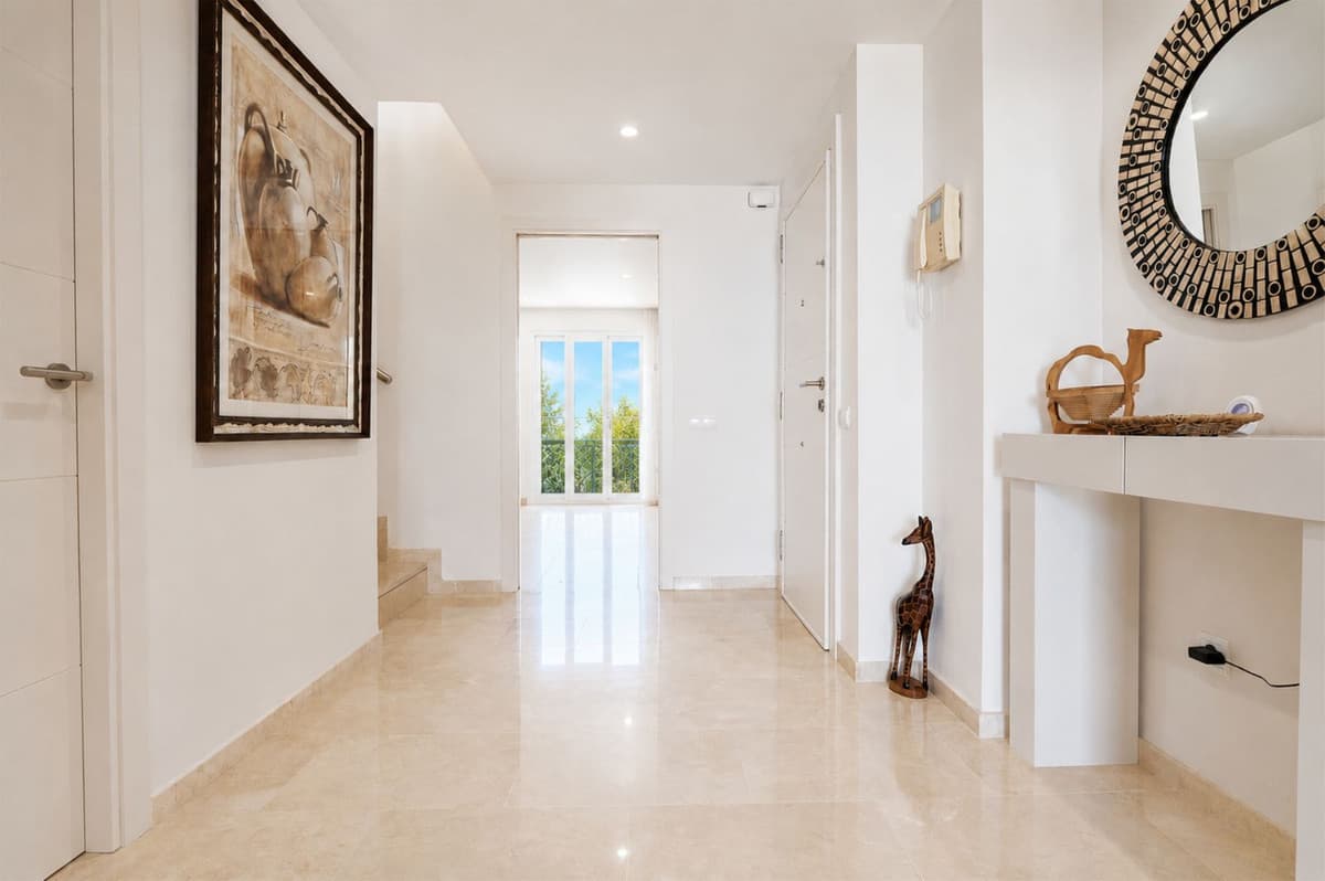 Penthouse Duplex in Cabopino — photo 2 of 10