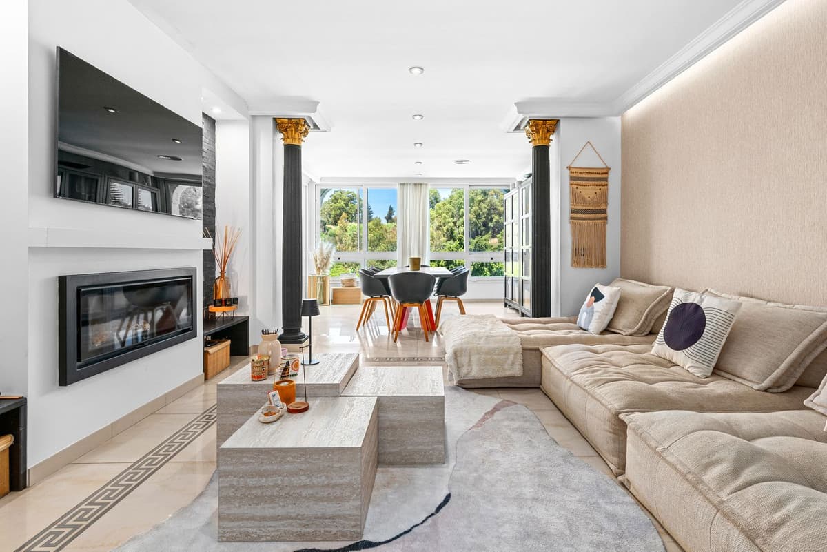 Top Floor Apartment in Benahavís — photo 7 of 10
