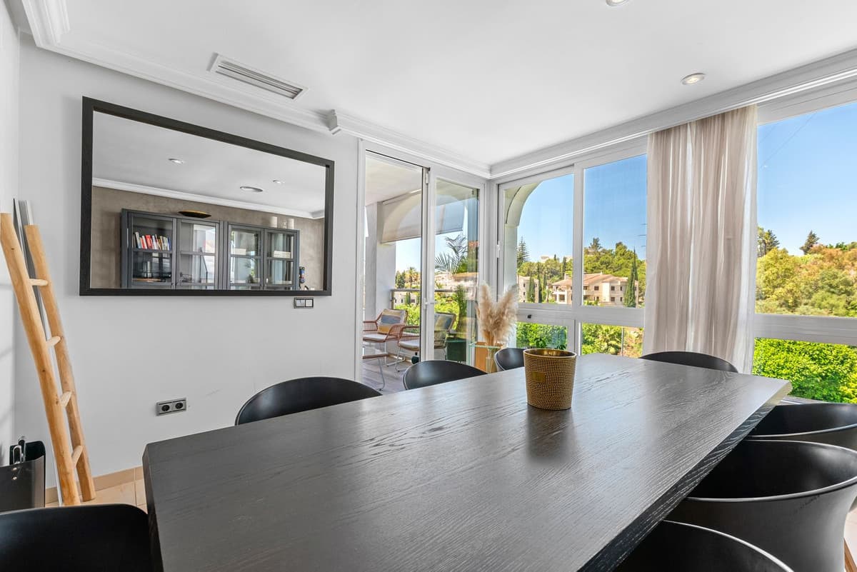 Top Floor Apartment in Benahavís — photo 10 of 10